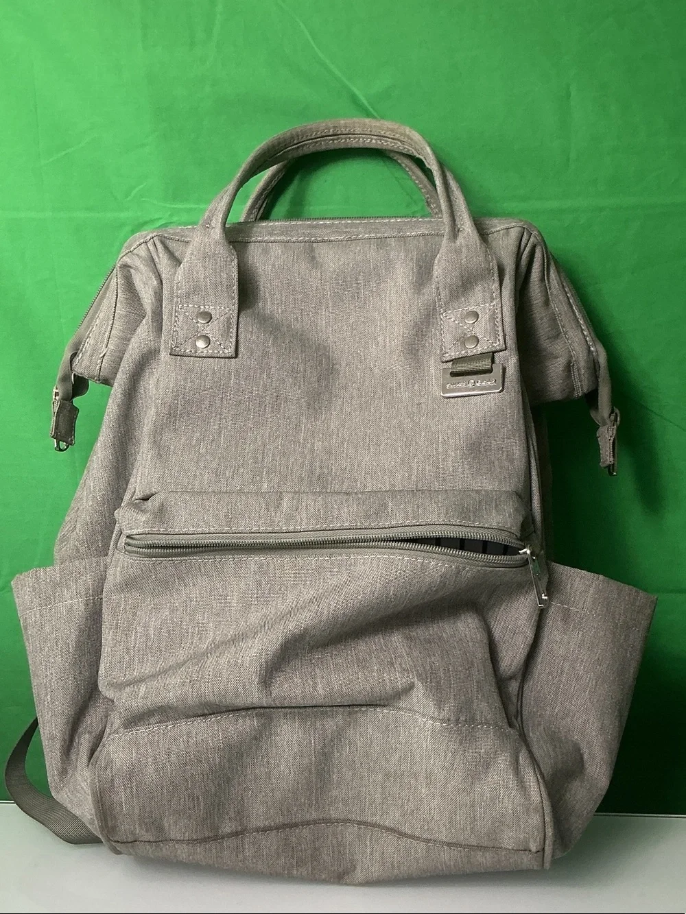 SWISSGEAR Grey Canvas Travel Backpack Doctor Style Top Wide Frame DIAPER BAG